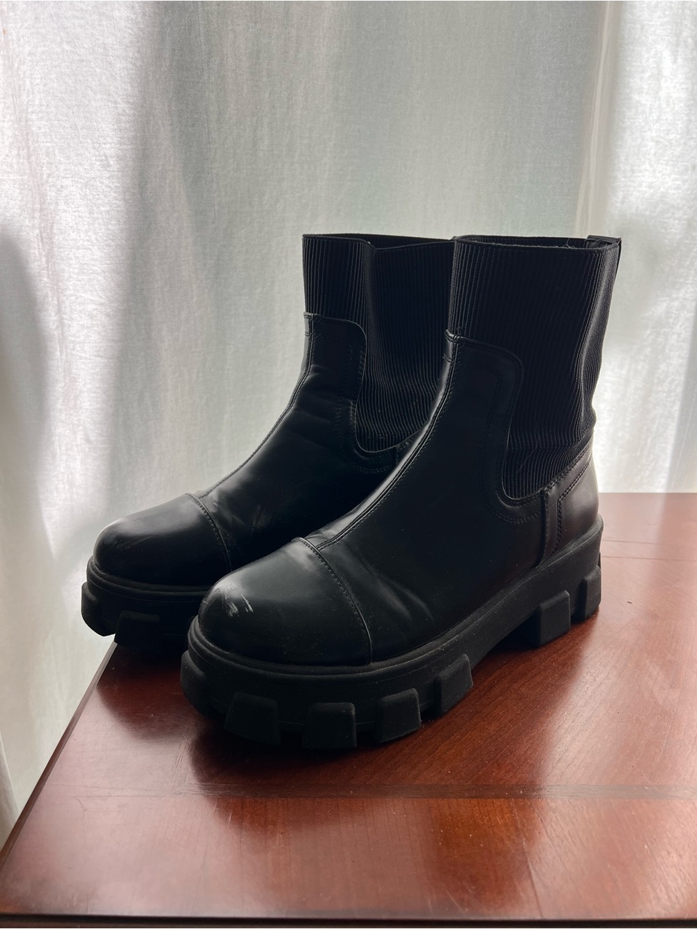 Circus by Sam Edelman Chelsea lug sole boots